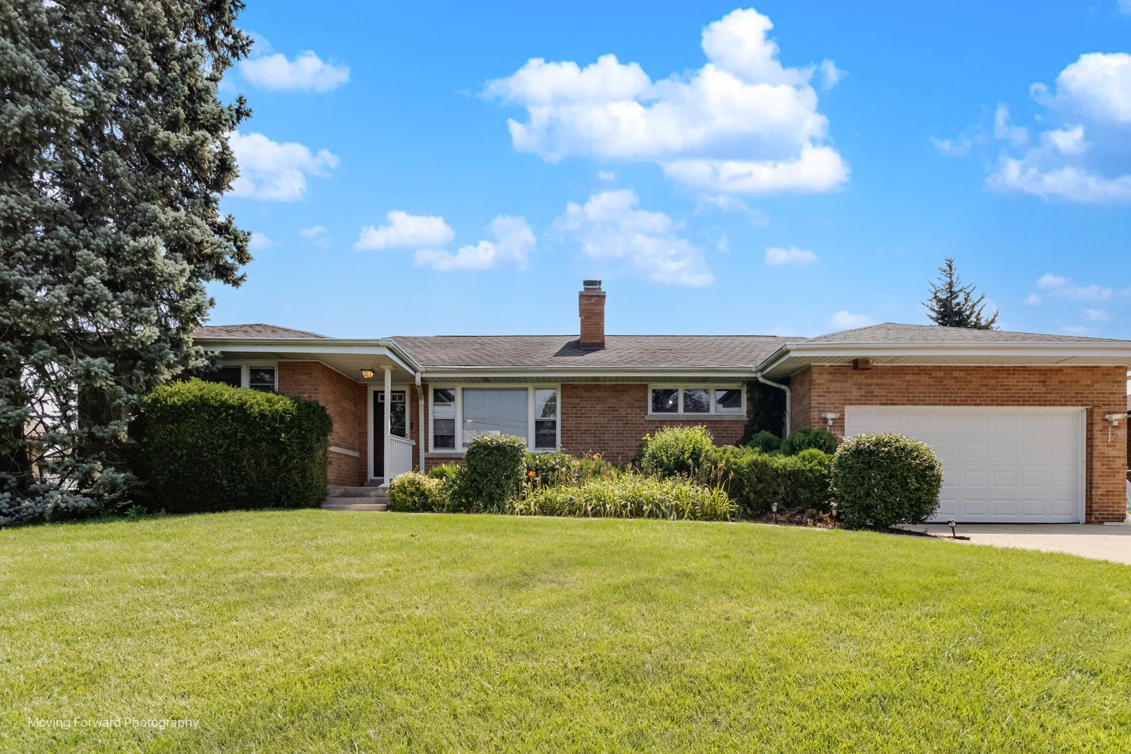 125 N Oak Leaf Drive Property Photo 1