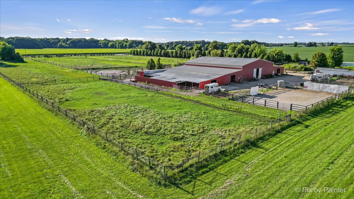 5n487 County Line Road Property Photo 23