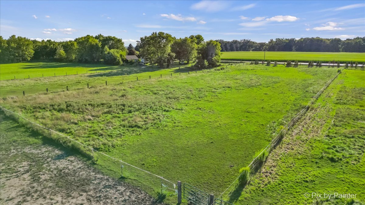 5n487 County Line Road Property Photo 29
