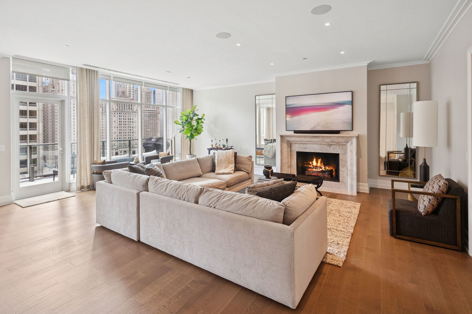 435 N Michigan Avenue 1112 Property Photo 6