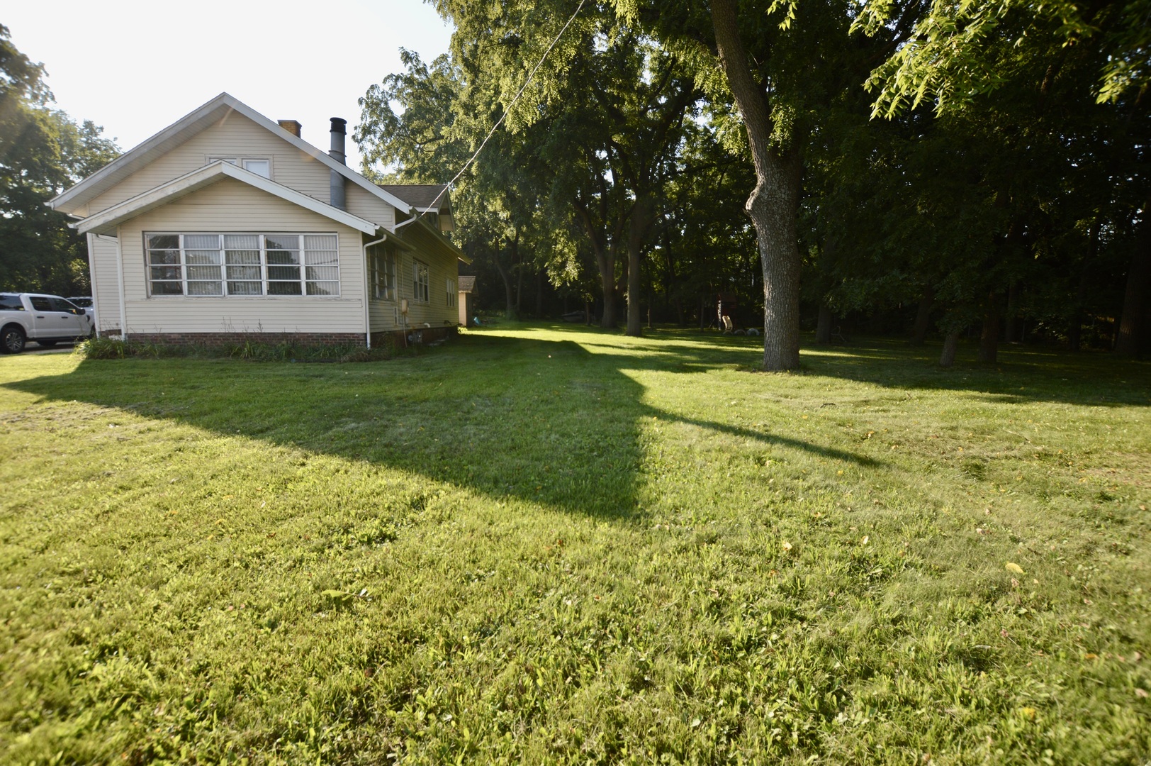 5807 Forest Hills Road Property Photo 3