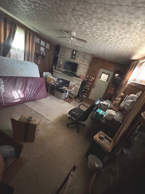 401 Adams Street Property Photo 11