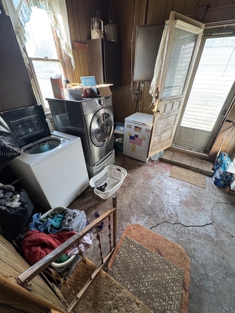 401 Adams Street Property Photo 13