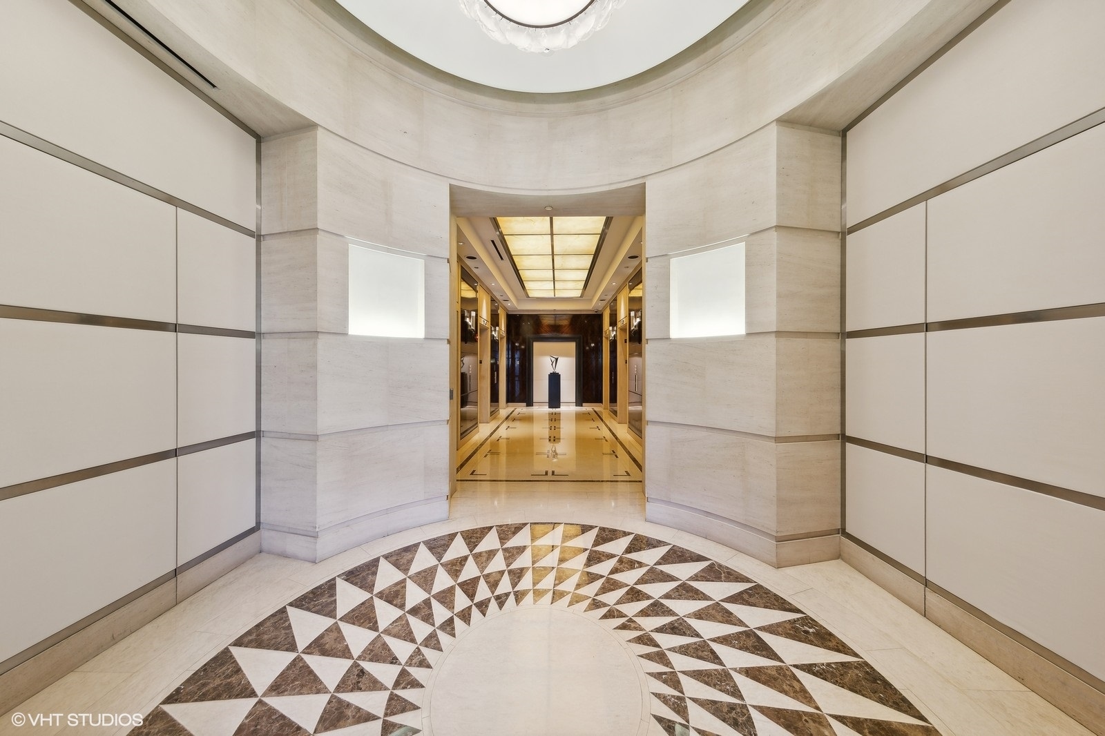 401 N Wabash Avenue 49i Property Photo 3