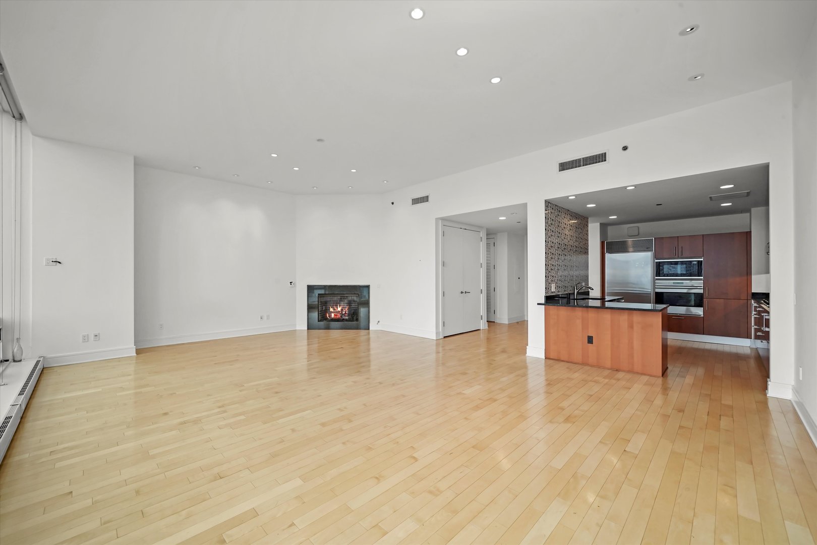 401 N Wabash Avenue 49i Property Photo 4
