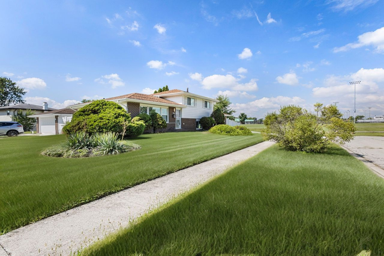 4101 Park Lane Property Photo 3