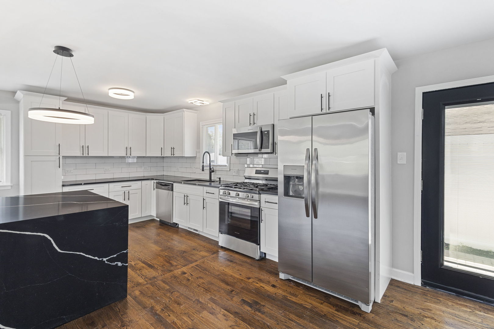 4101 Park Lane Property Photo 8