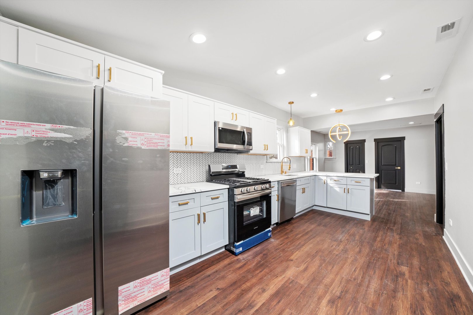 233 N Lorel Avenue Property Photo 14