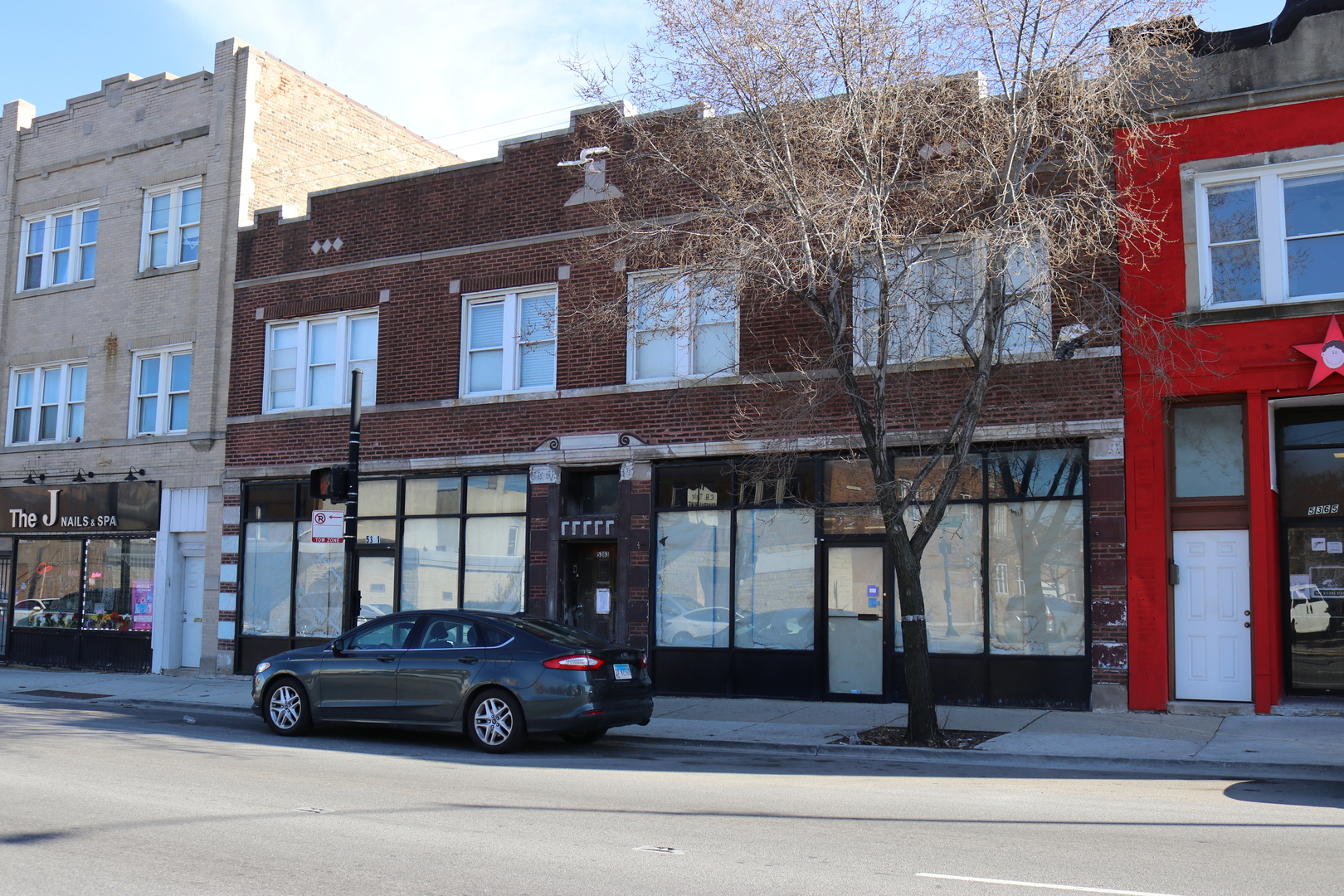 5361 W North Avenue Property Photo 1