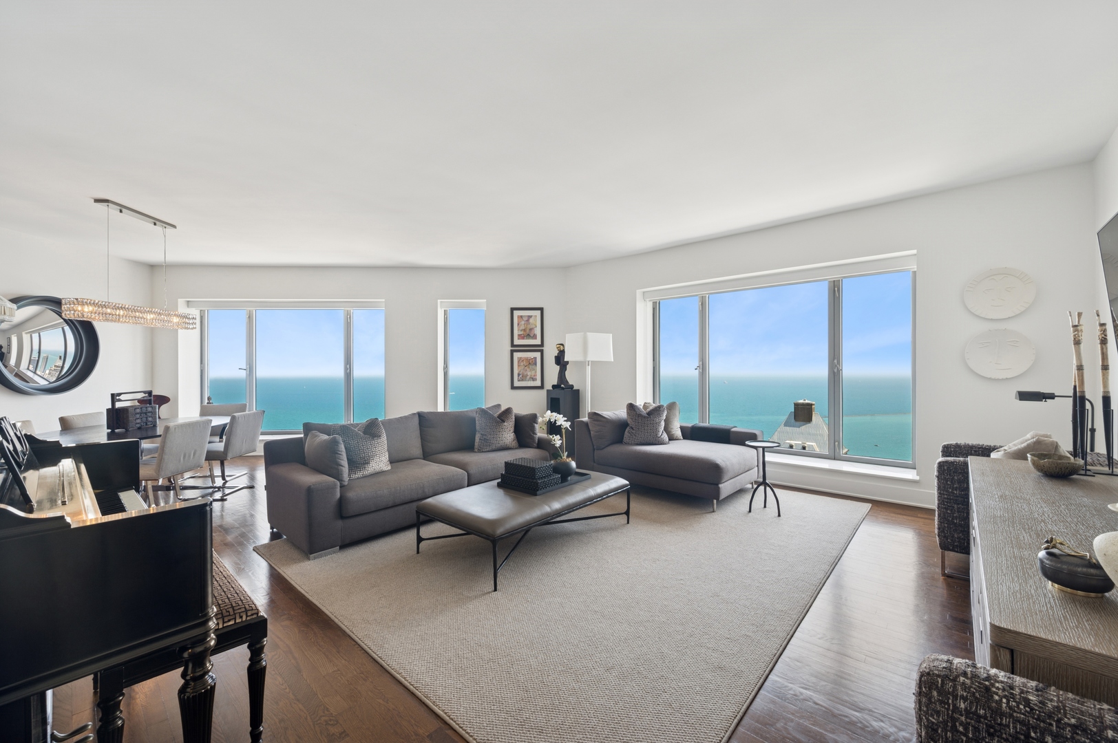 950 N Michigan Avenue 3705 Property Photo 3