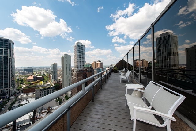 950 N Michigan Avenue 3705 Property Photo 43