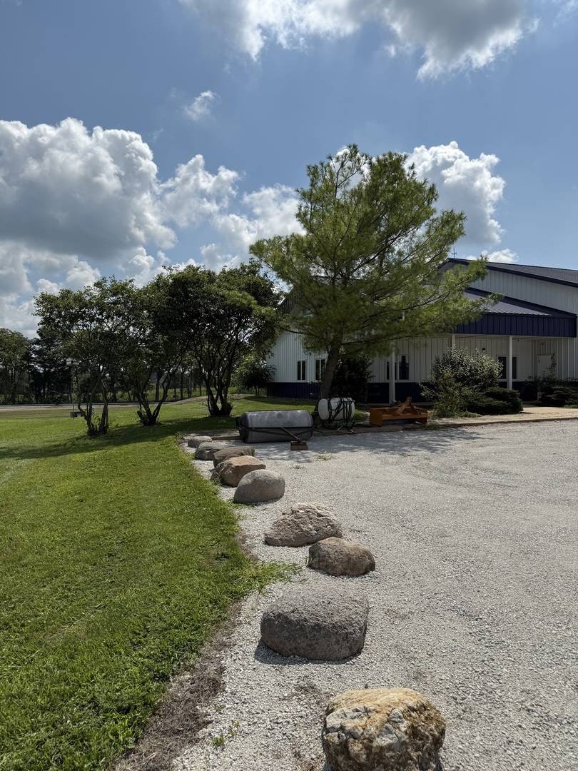 1744 Pj Keller Highway Property Photo 1