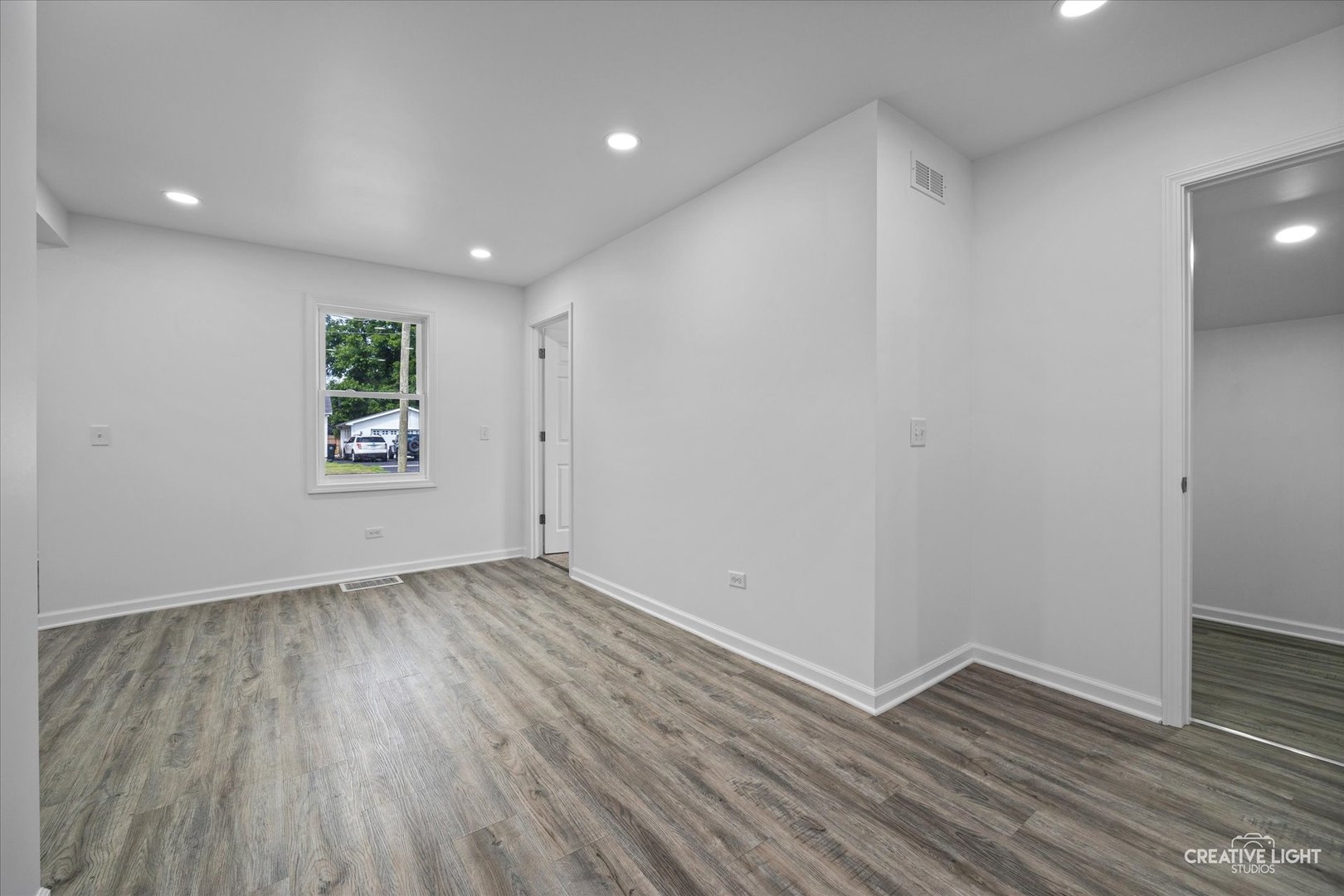 302 N Center Street Property Photo 9