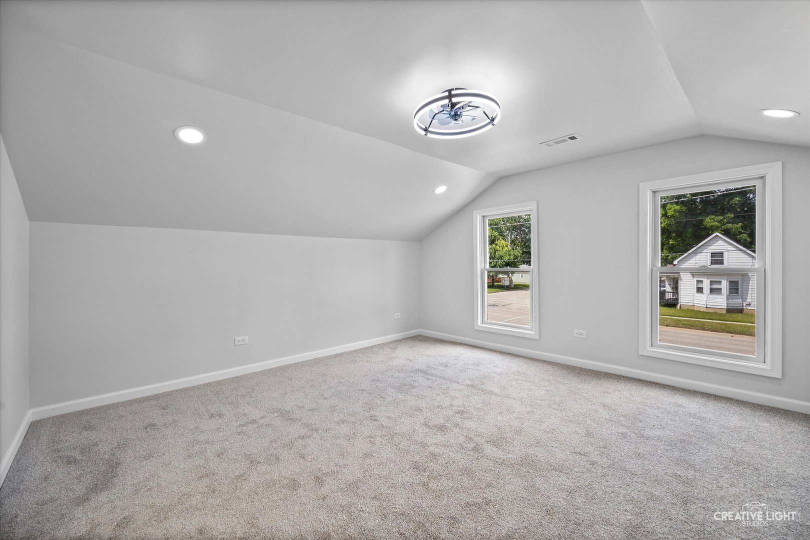 302 N Center Street Property Photo 20