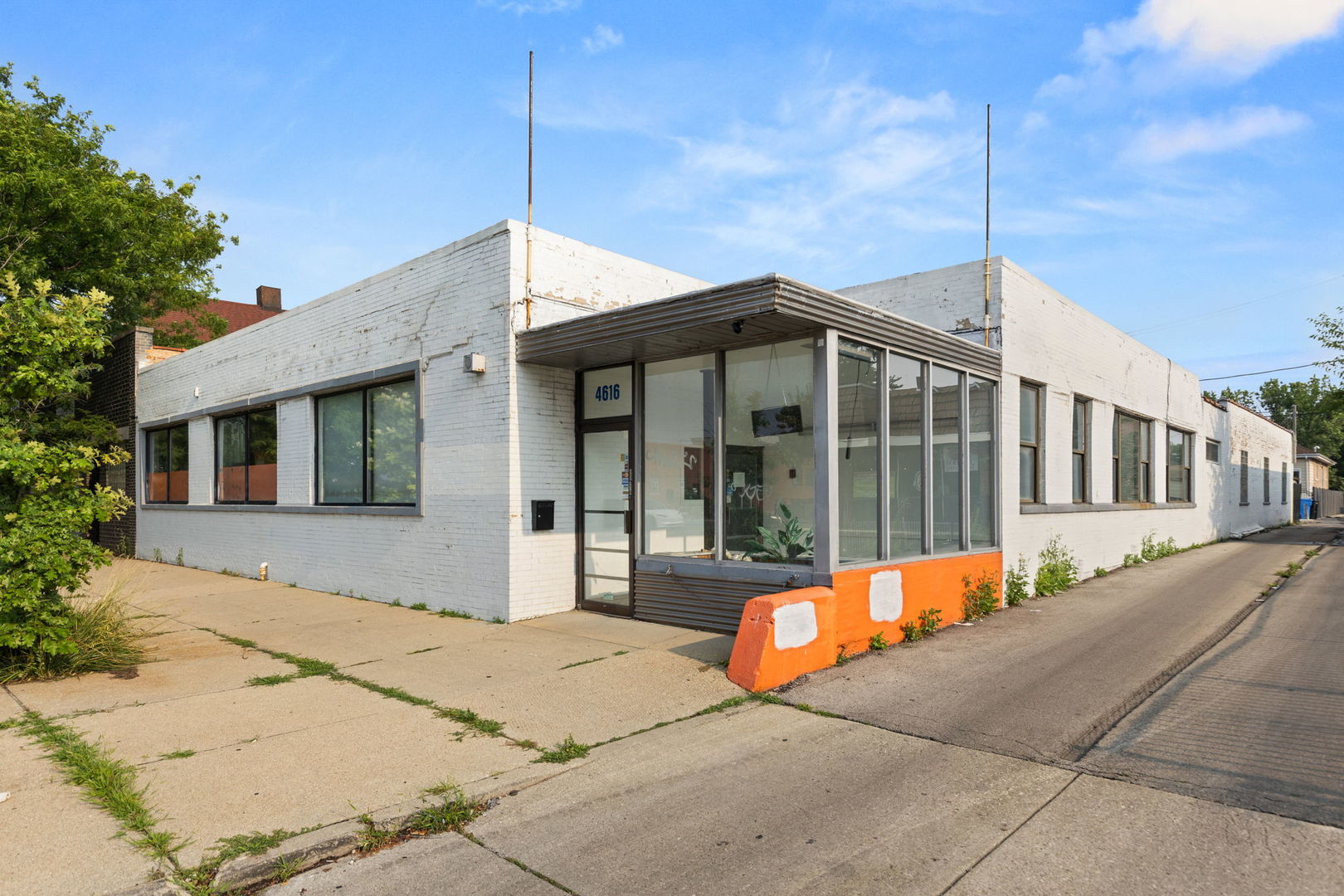 4616 W Fullerton Avenue Property Photo 1