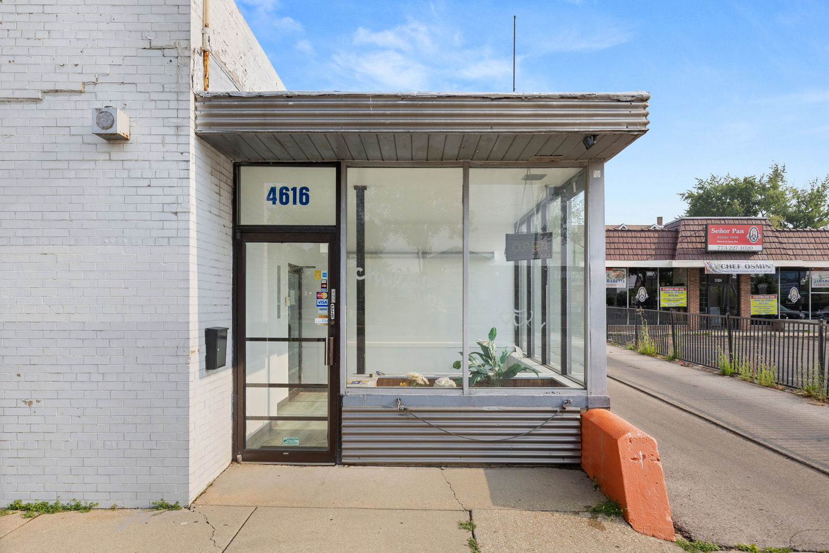 4616 W Fullerton Avenue Property Photo 2
