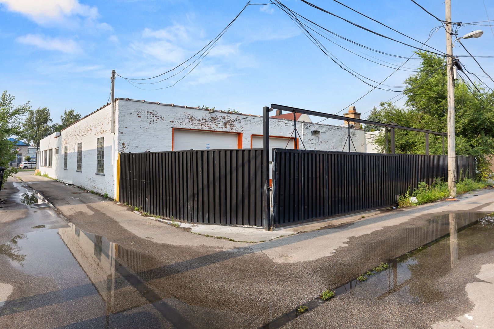 4616 W Fullerton Avenue Property Photo 3