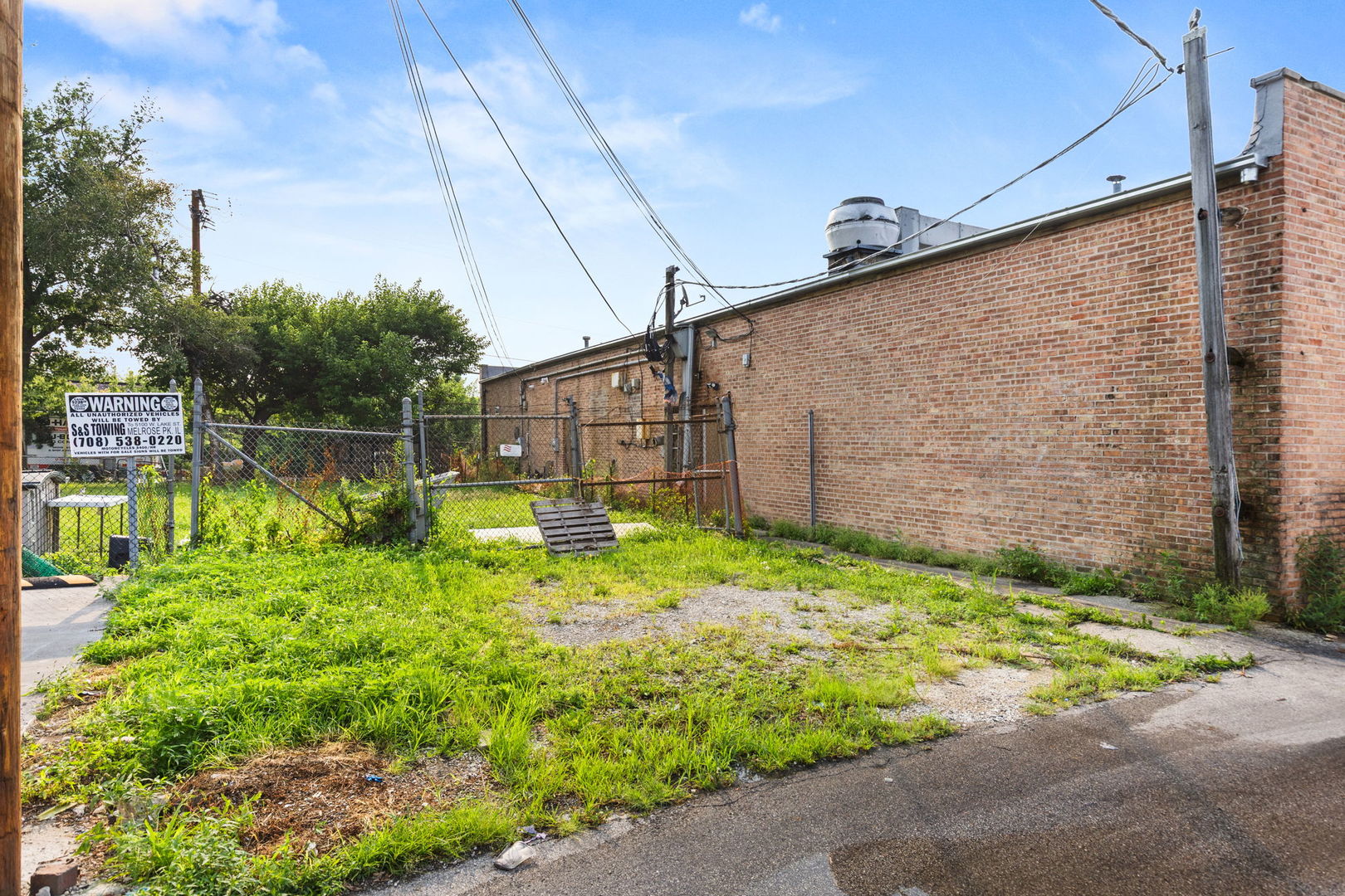 4616 W Fullerton Avenue Property Photo 5