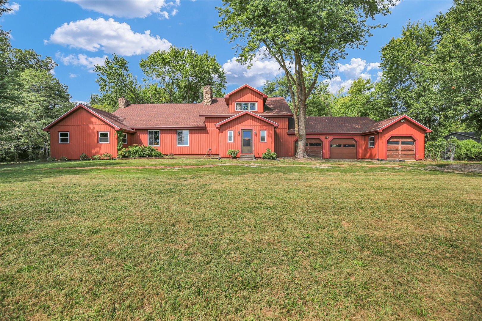 2303 County Road 1100 E Property Photo 1