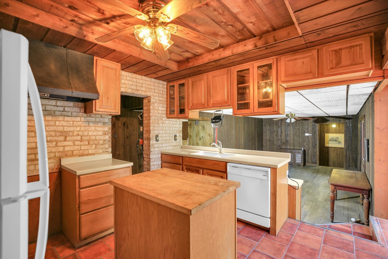 2303 County Road 1100 E Property Photo 11