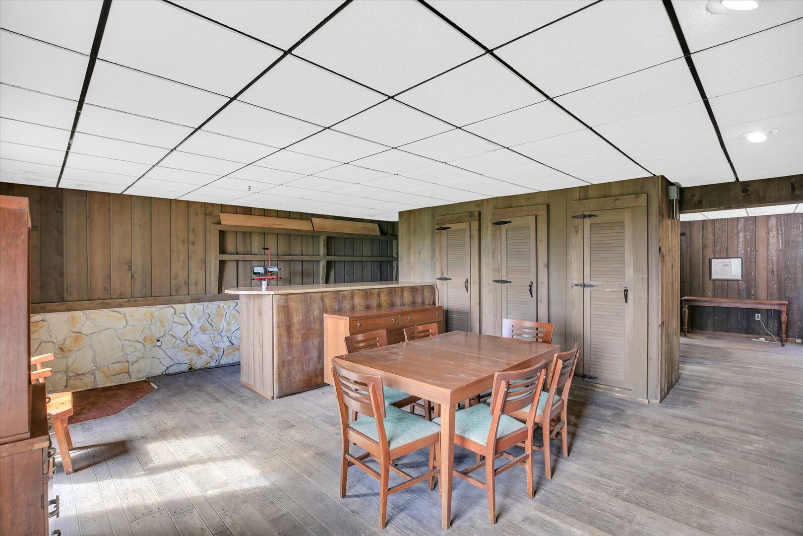 2303 County Road 1100 E Property Photo 20