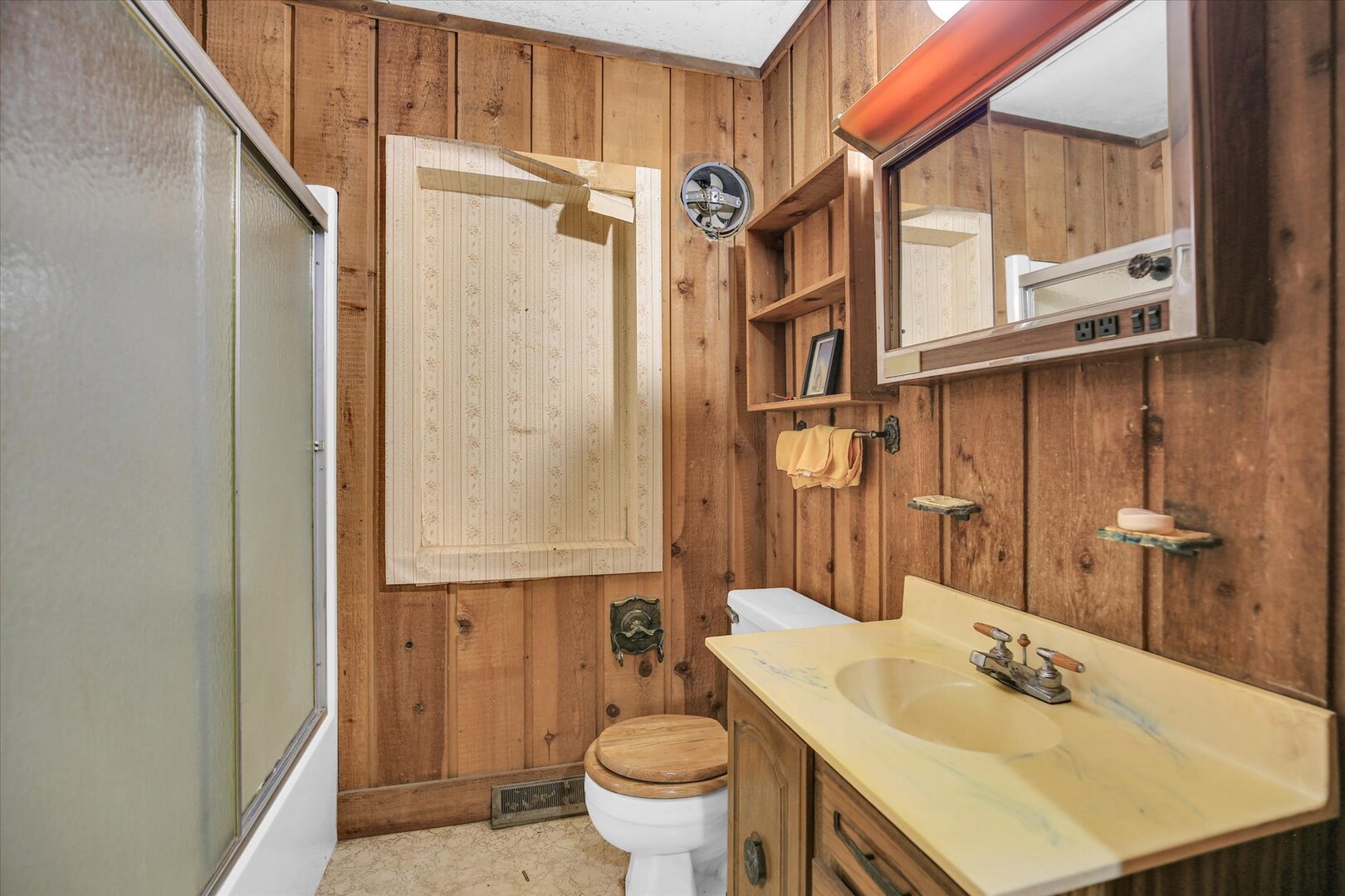 2303 County Road 1100 E Property Photo 27