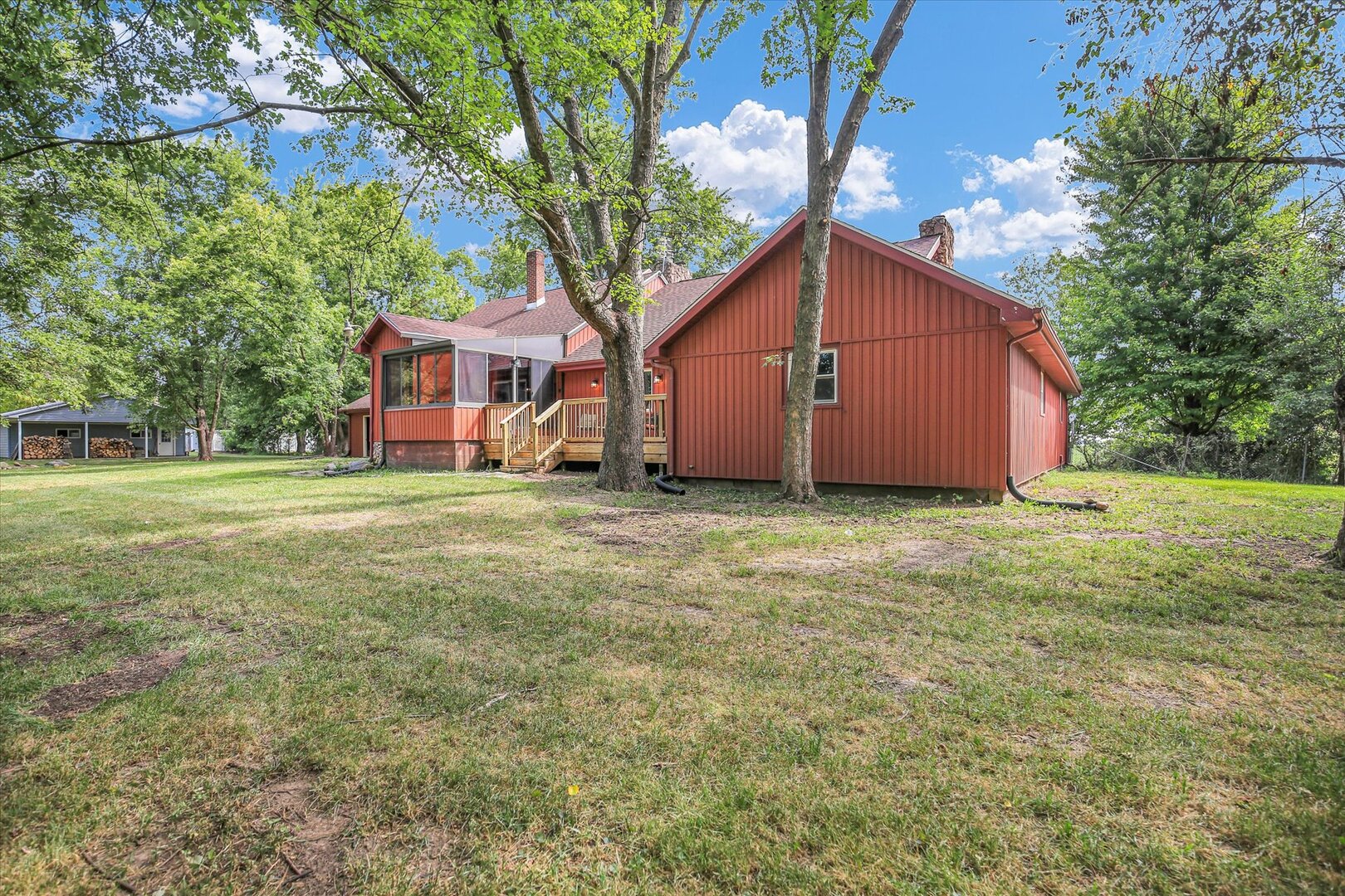 2303 County Road 1100 E Property Photo 39