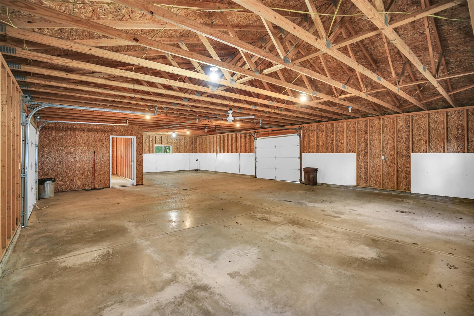 2303 County Road 1100 E Property Photo 45