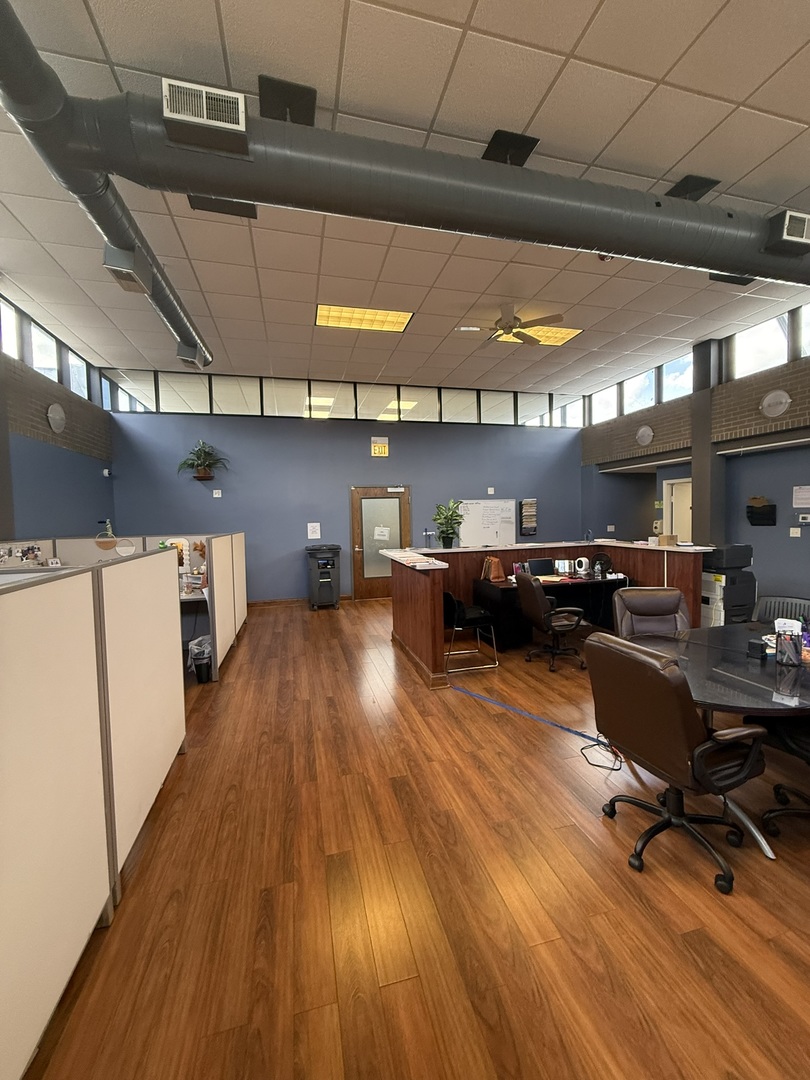 2715 N Central Avenue Property Photo 3