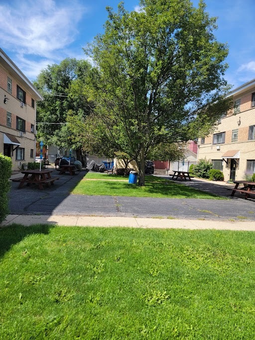 36 S 19th Avenue 2e Property Photo 2