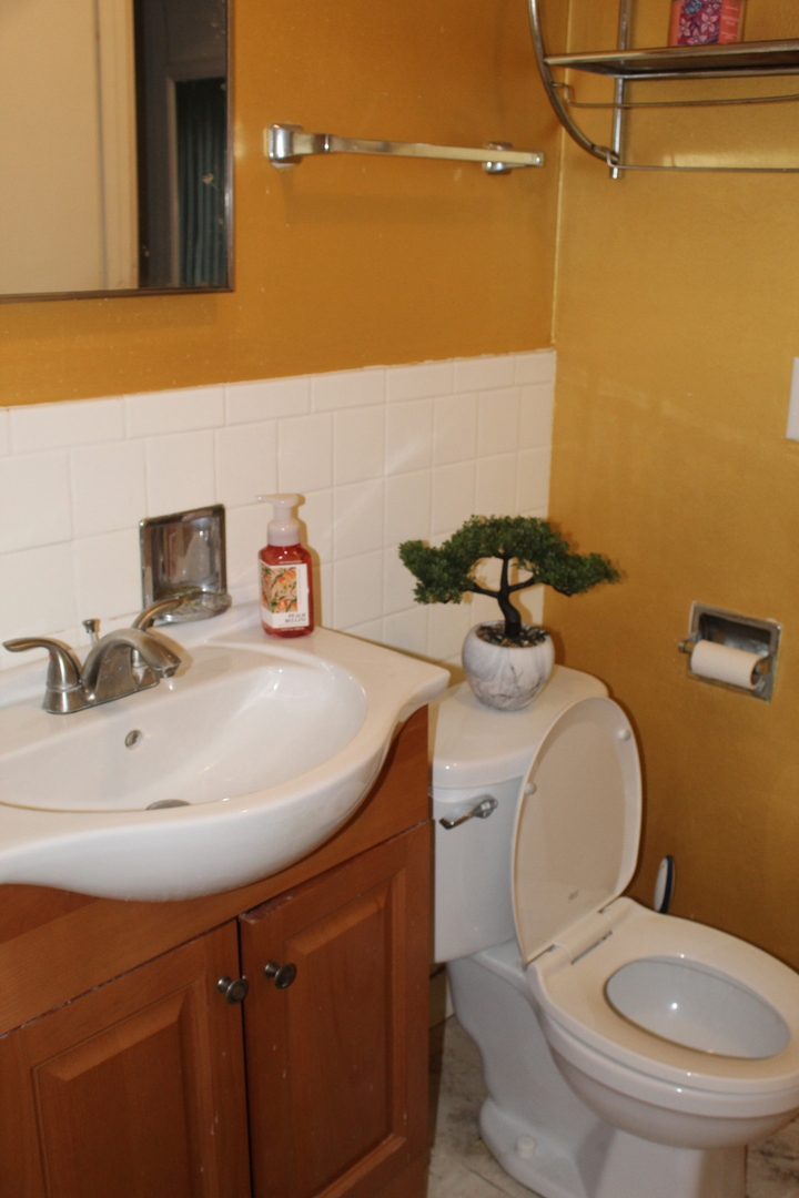 36 S 19th Avenue 2e Property Photo 4