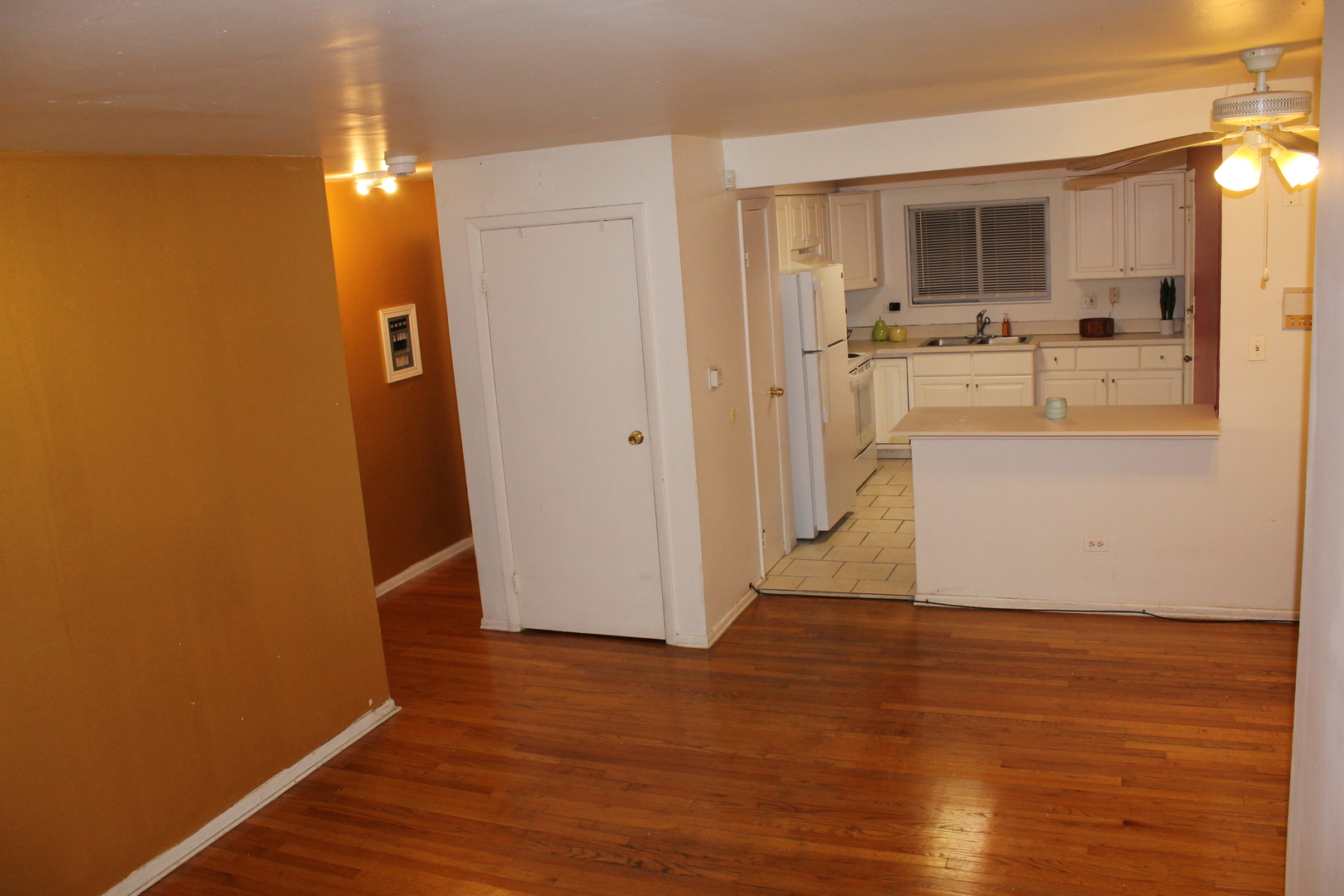 36 S 19th Avenue 2e Property Photo 9