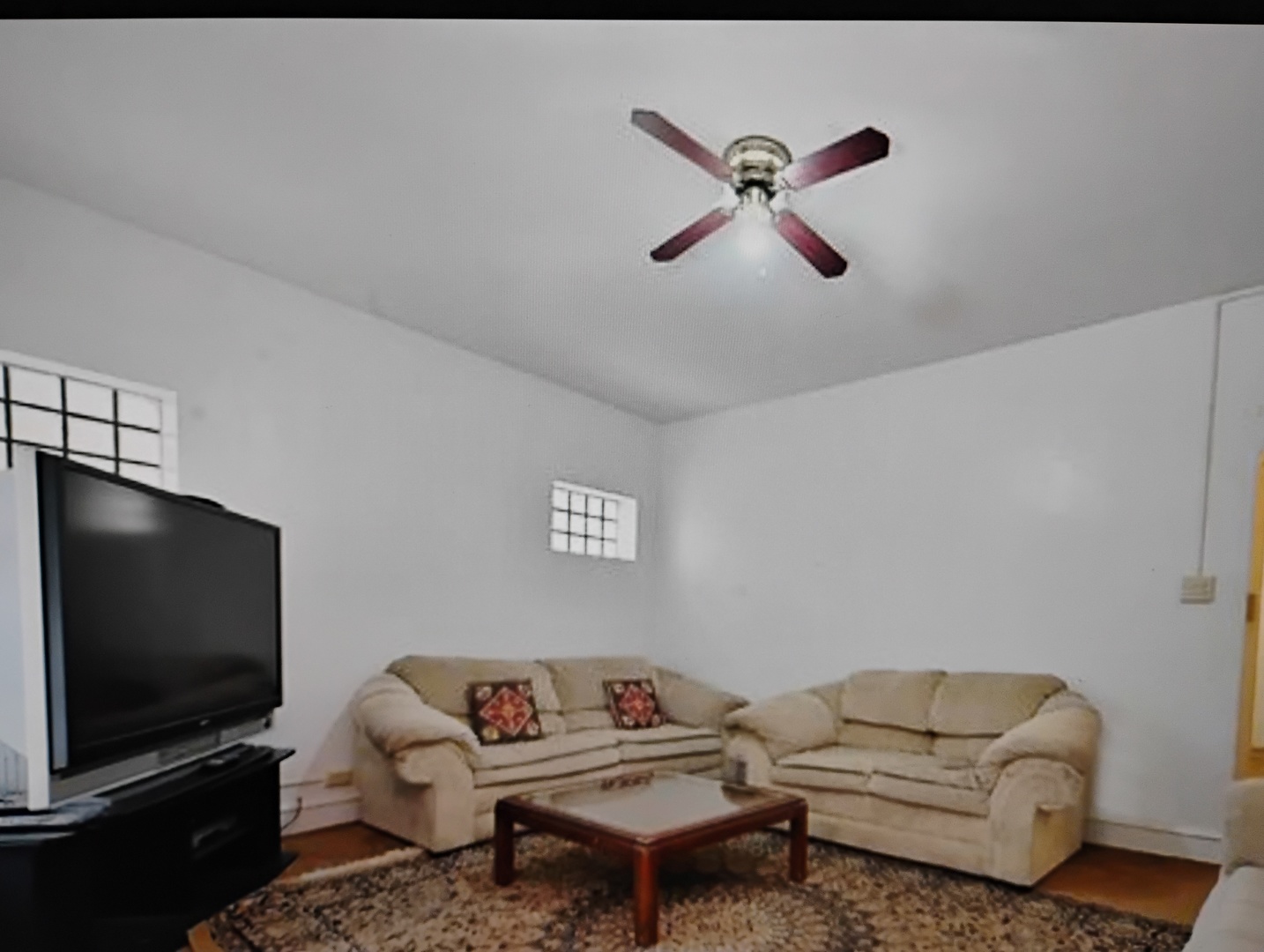 6418 N Rockwell Street Property Photo 12