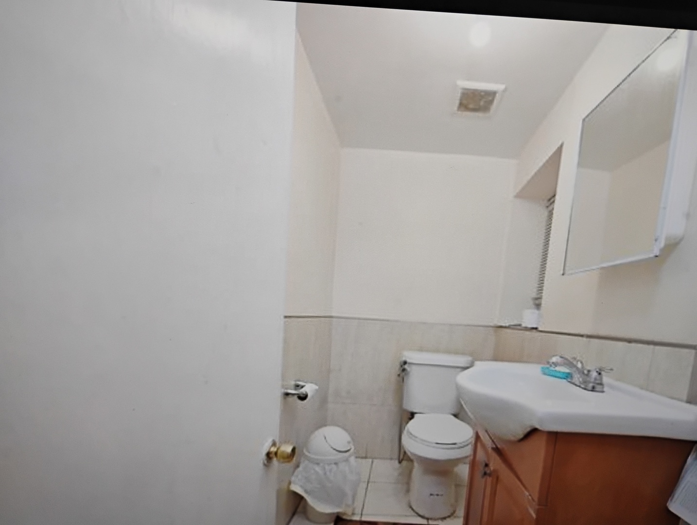 6418 N Rockwell Street Property Photo 15