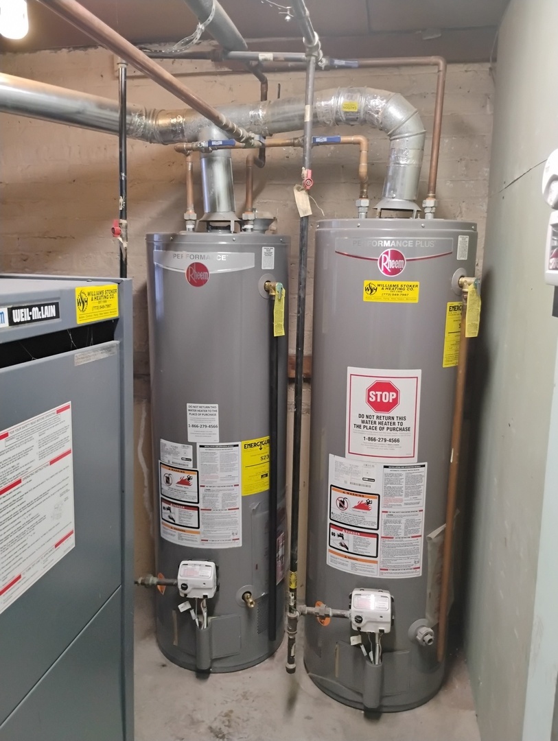 6418 N Rockwell Street Property Photo 23