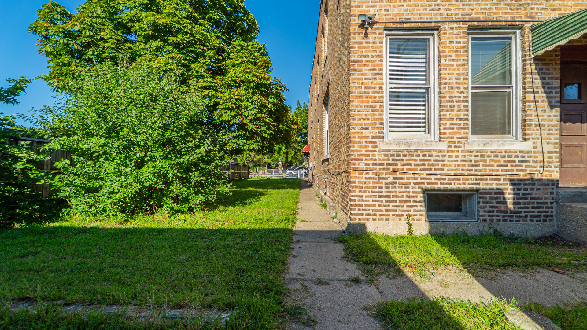 13351 S Baltimore Avenue Property Photo 8