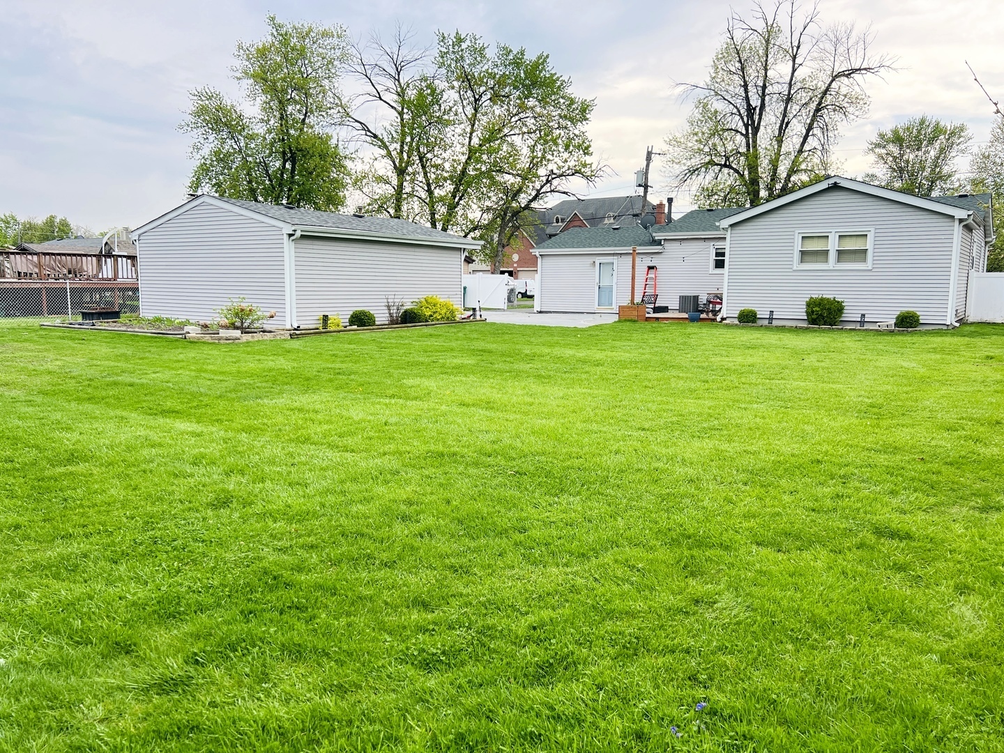8605 Leclaire Avenue Property Photo 22