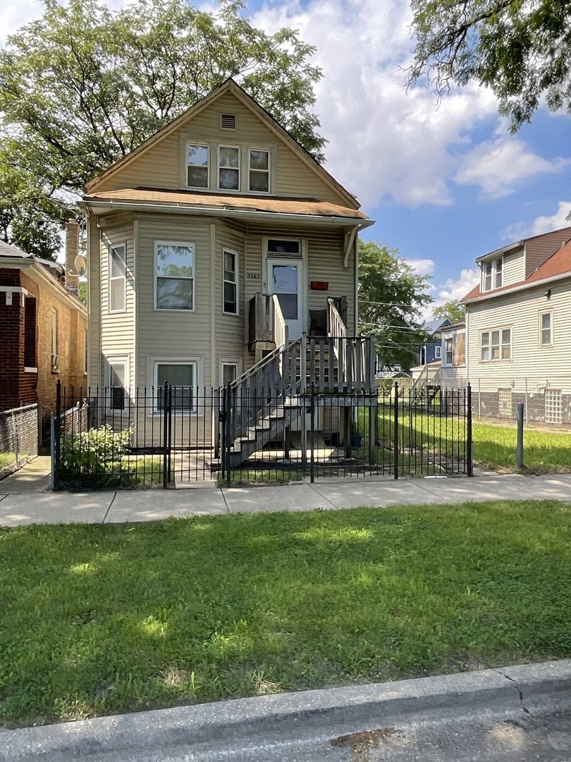 5742 S Marshfield Avenue Property Photo 1