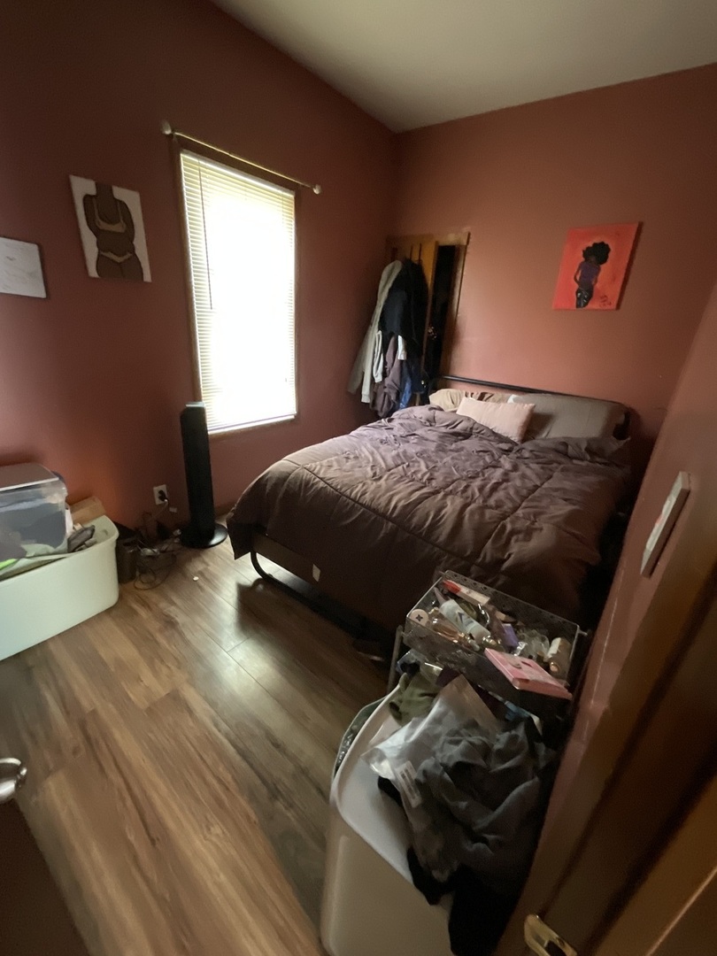 5742 S Marshfield Avenue Property Photo 8