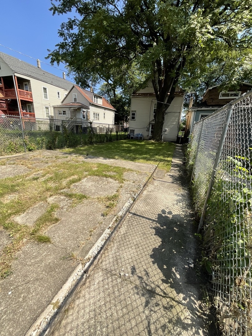 5742 S Marshfield Avenue Property Photo 19