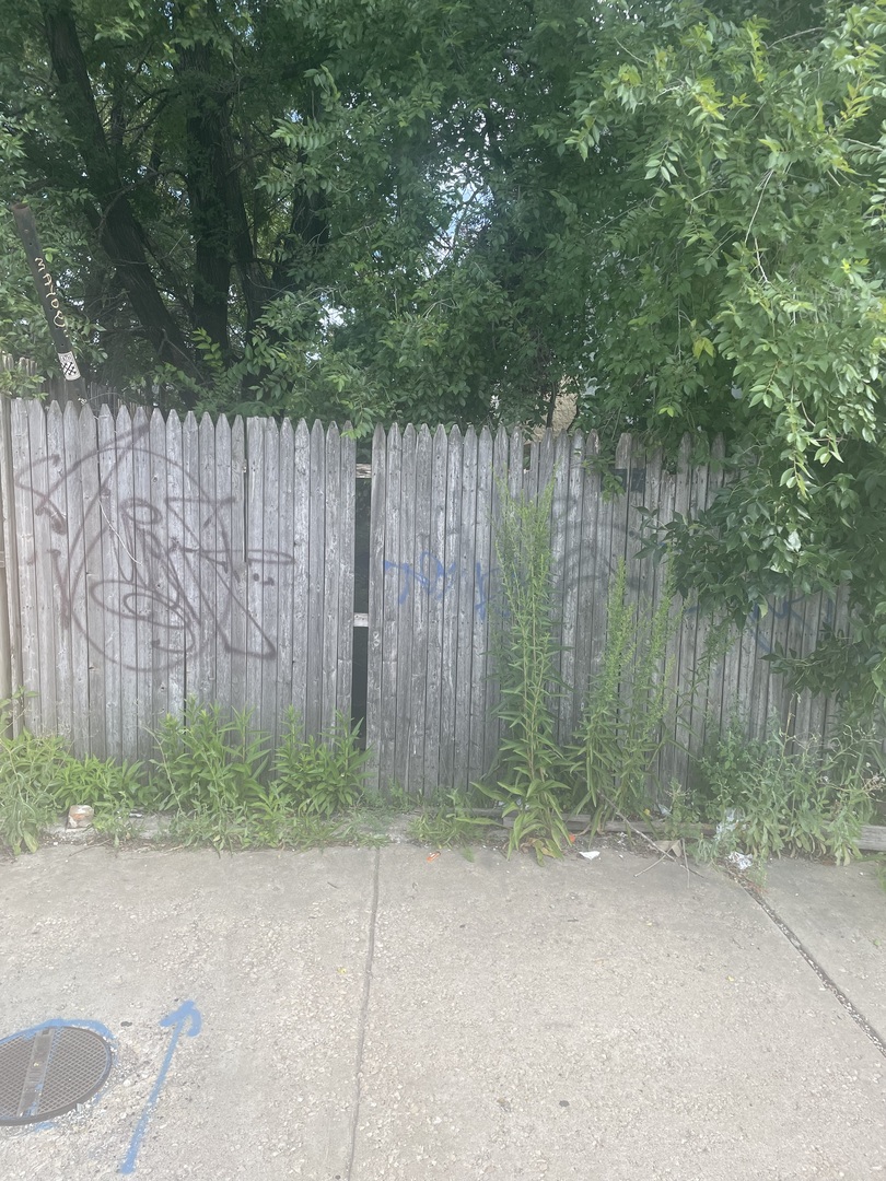 457 N Western Avenue Property Photo 1