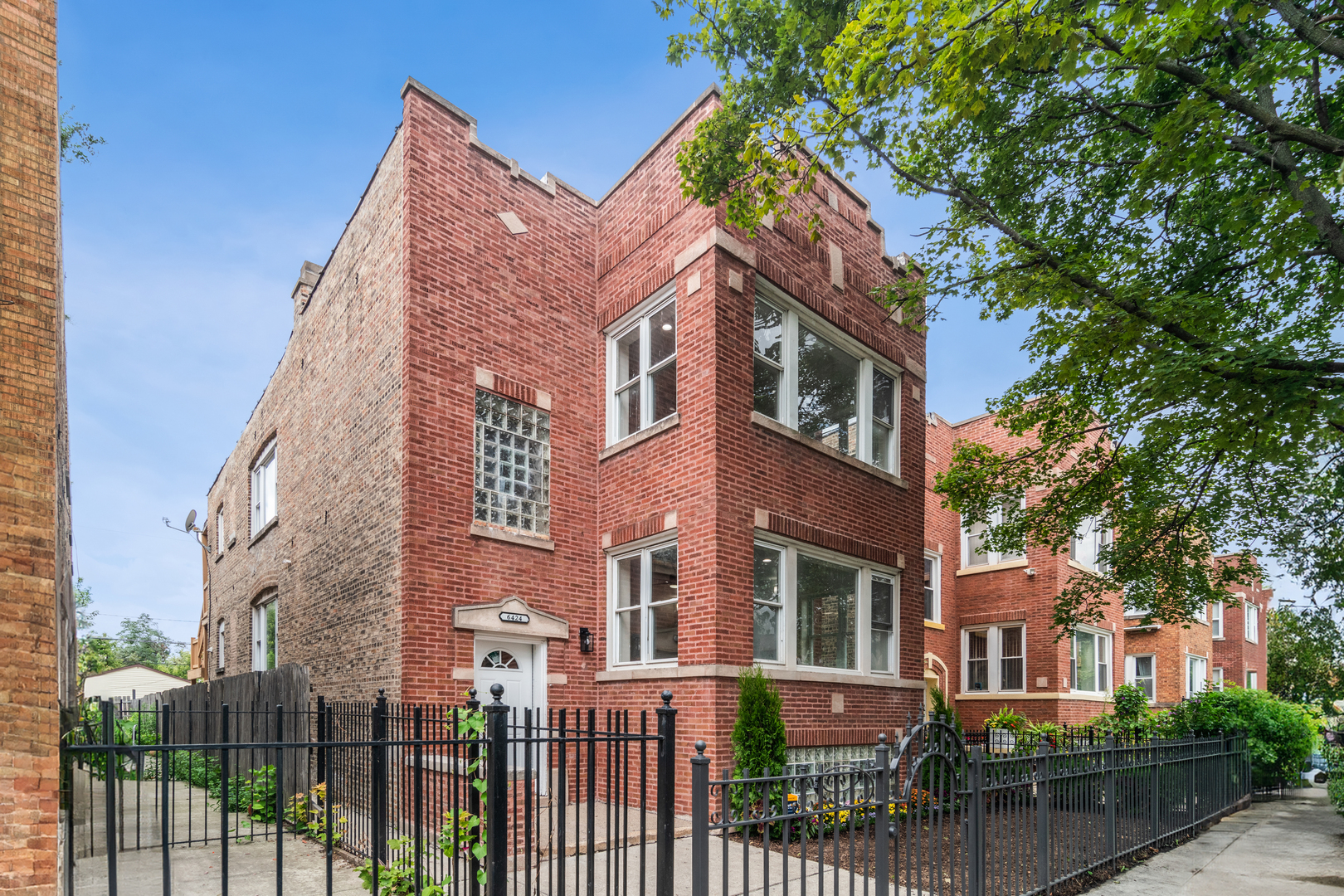 6424 S Richmond Street Property Photo 3