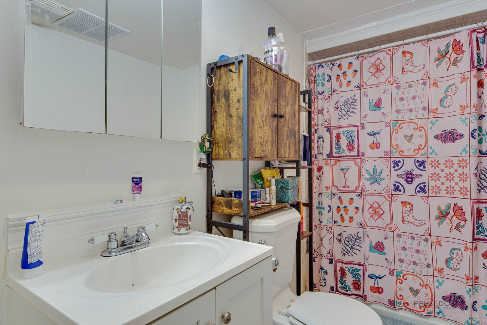 902 W Newport Avenue Property Photo 49