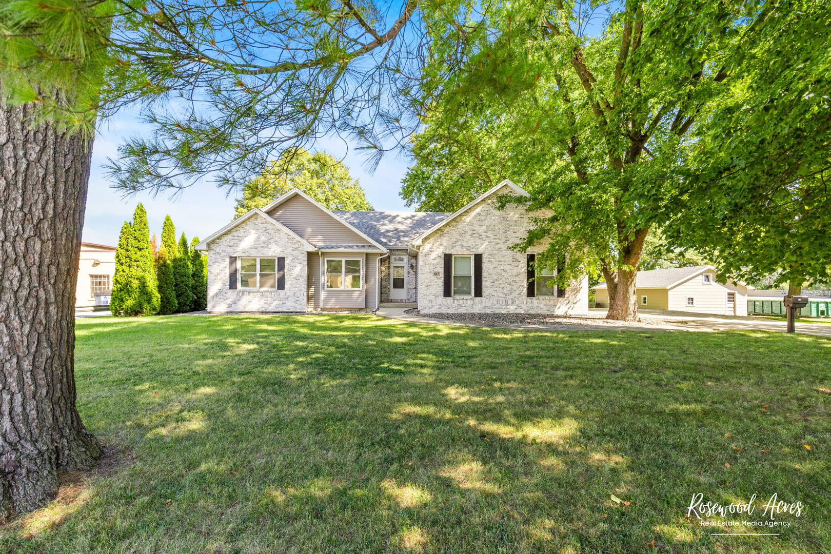 187 E Water Street Property Photo 1