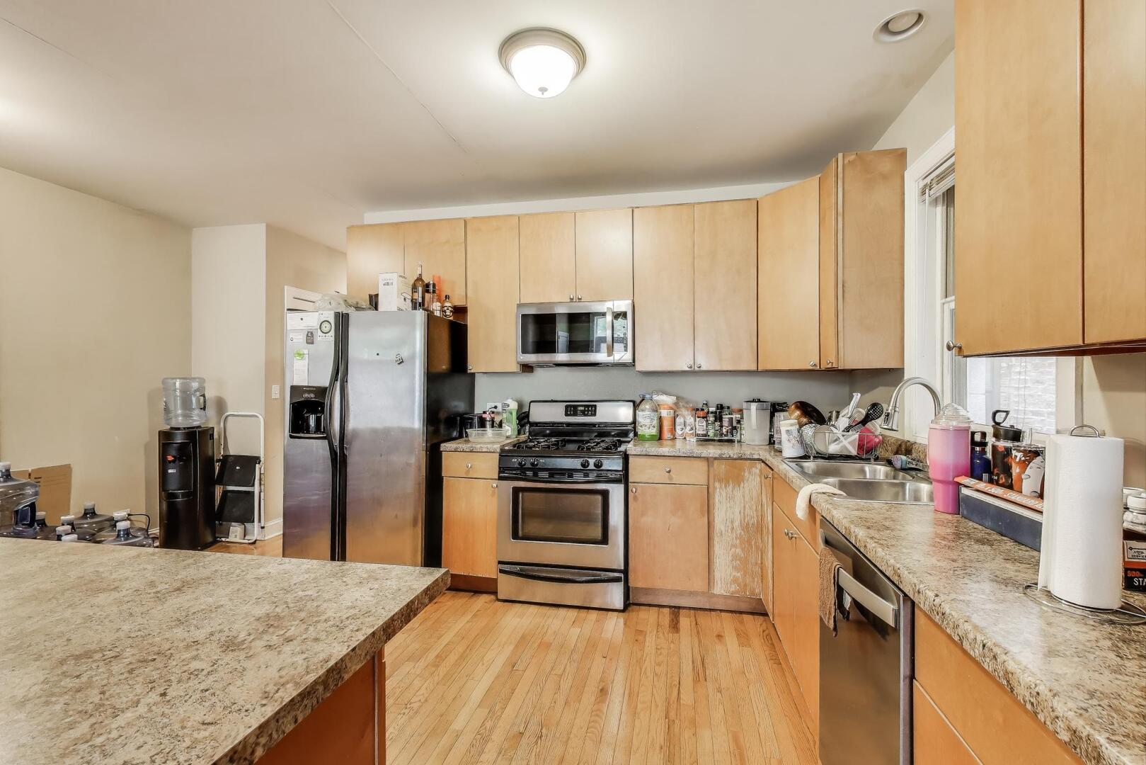 6527 S Drexel Avenue Property Photo 5