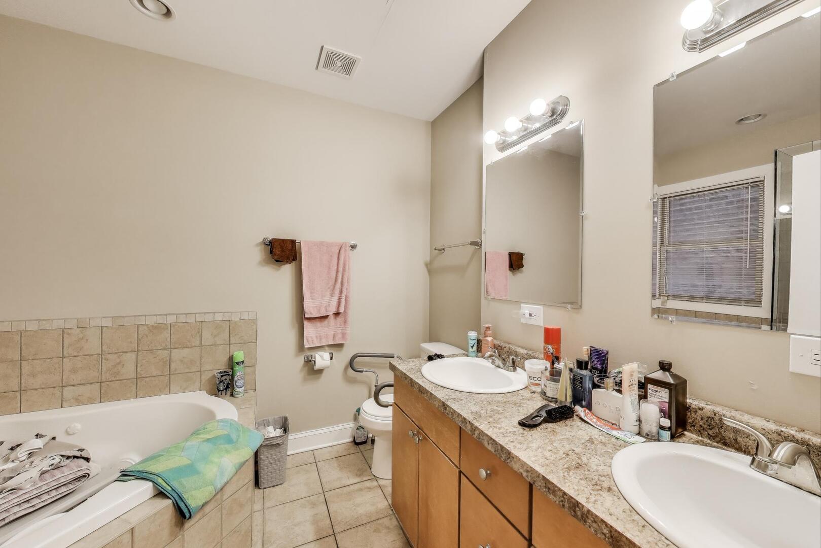 6527 S Drexel Avenue Property Photo 7