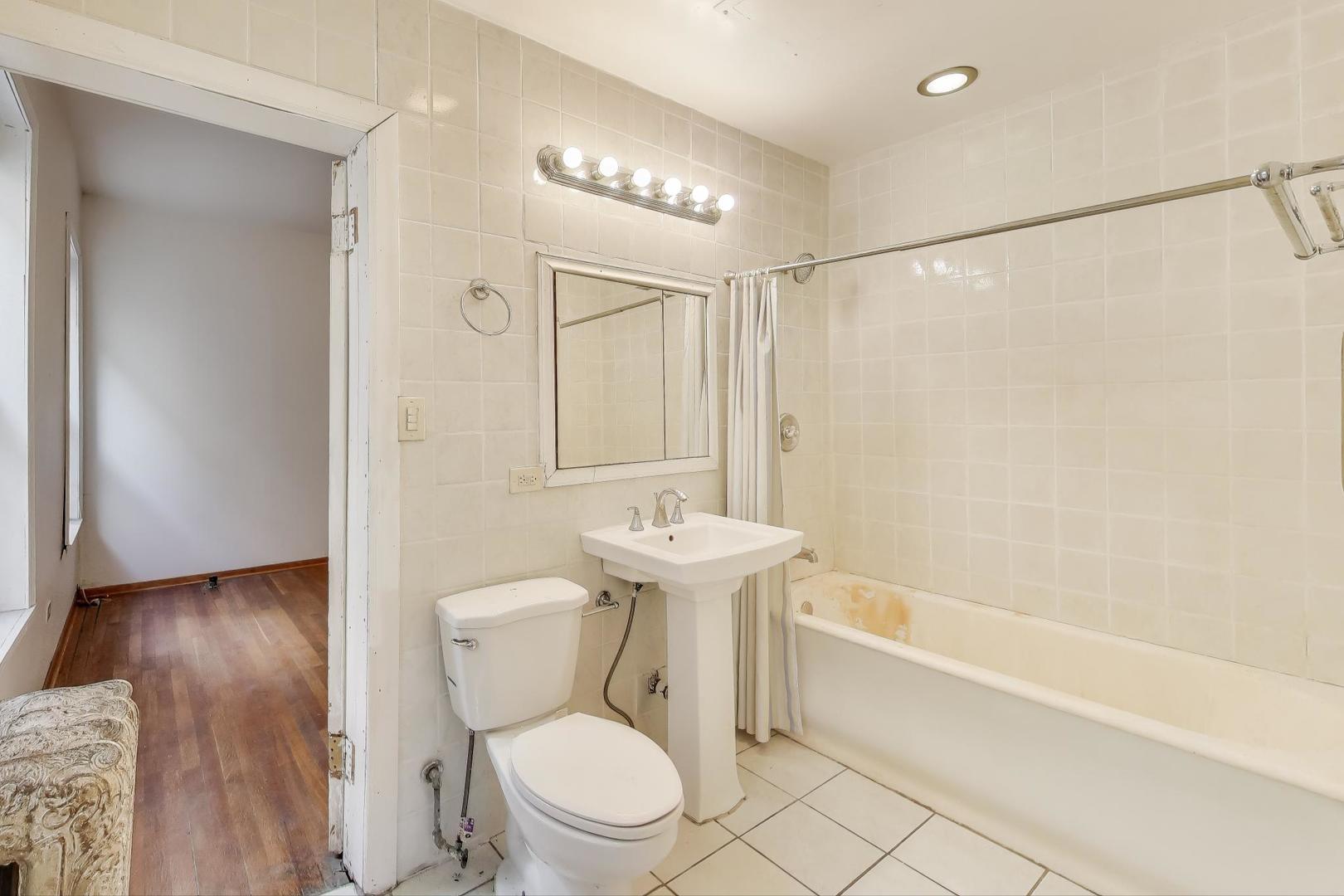 1059 E Hyde Park Boulevard 1 Property Photo 20