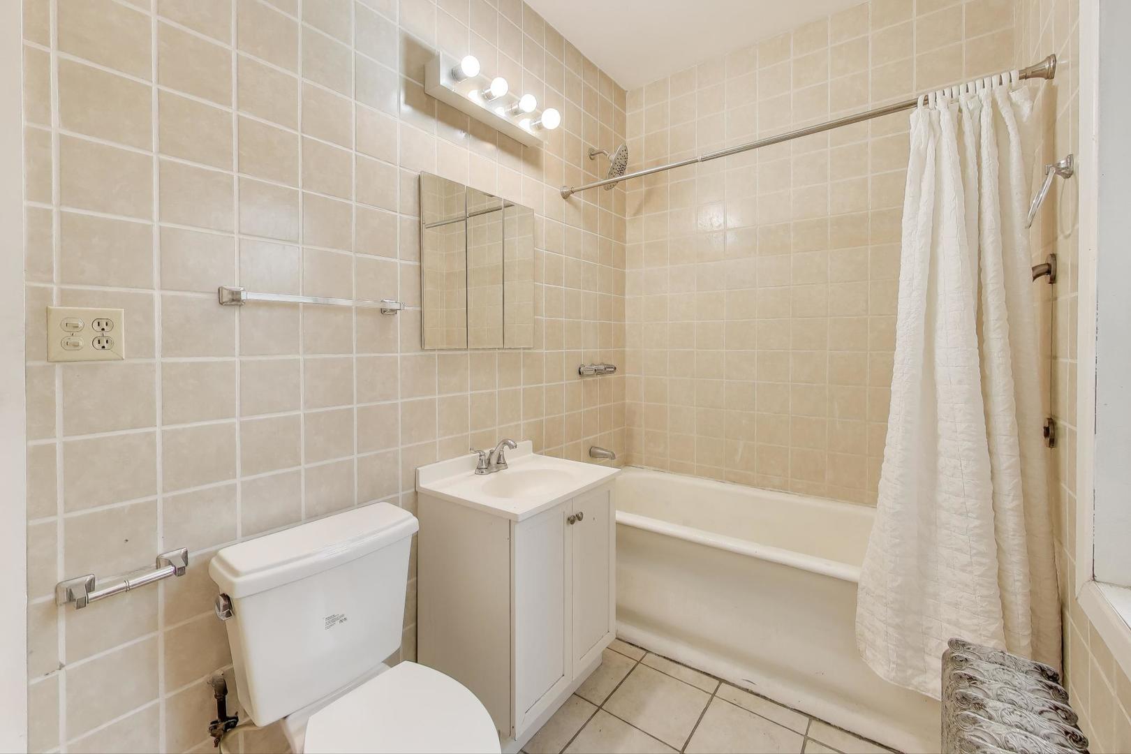 1059 E Hyde Park Boulevard 1 Property Photo 26