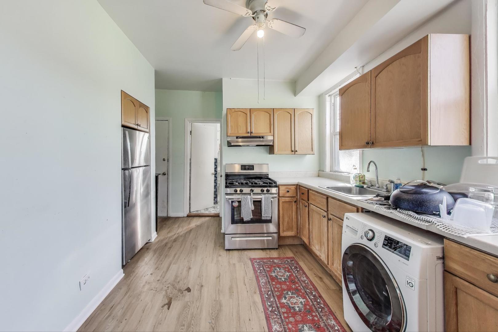 2417 N Washtenaw Avenue Property Photo 19