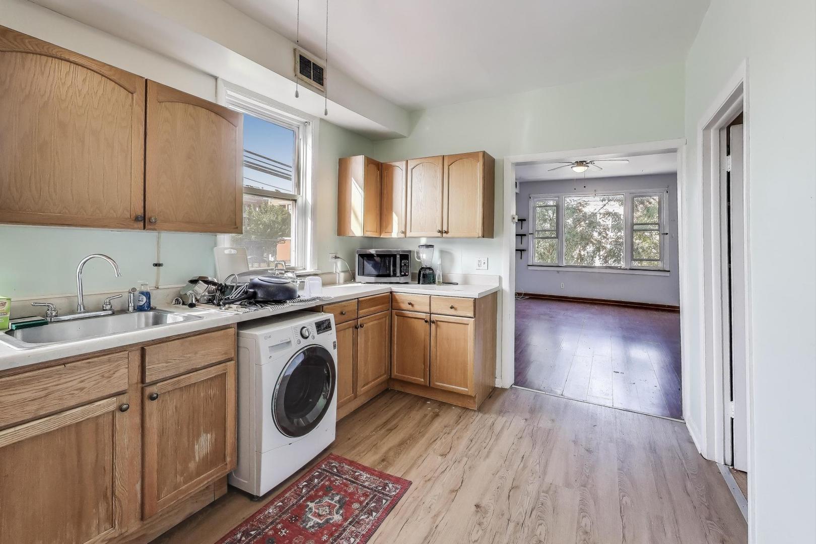 2417 N Washtenaw Avenue Property Photo 20